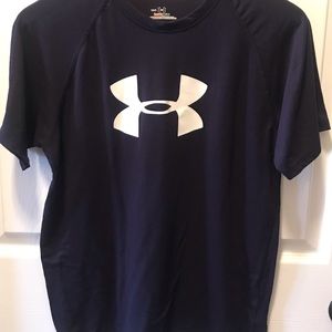 UA tee
